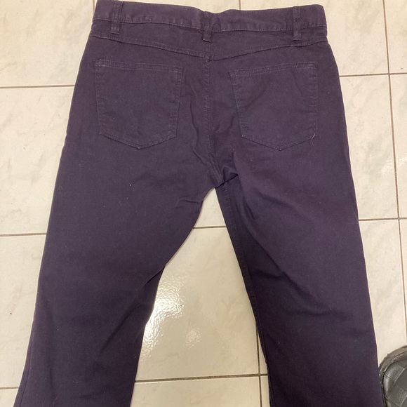 H&M Slim-Fit Button-Fly Cotton Pants. Size 30. Purple. - Picture 2 of 4